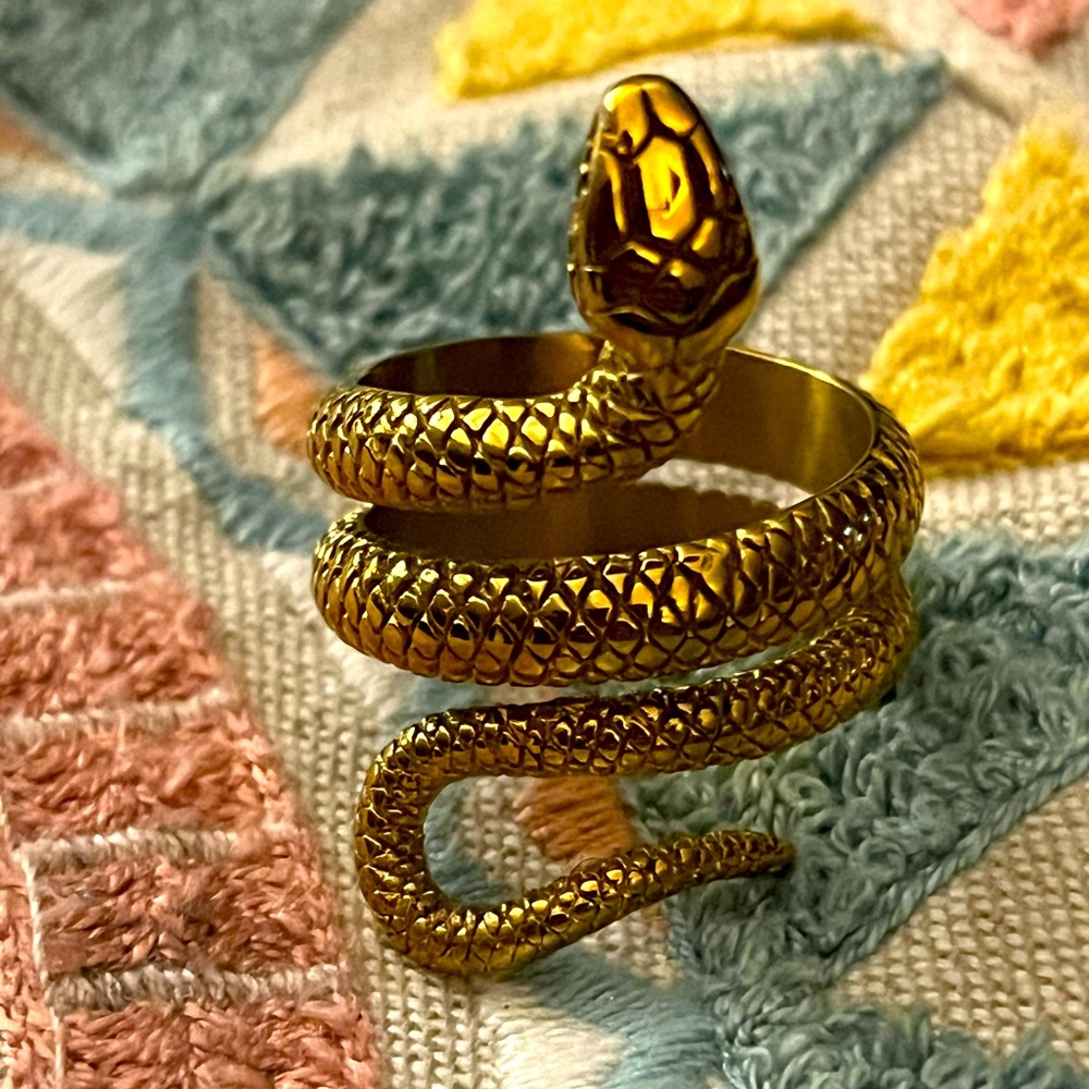 GOLD SERPENT SNAKE RING 🐍 ADJUSTABLE - Picture 2 of 4